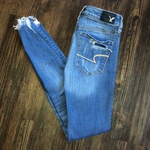 Distressed AE jeggings